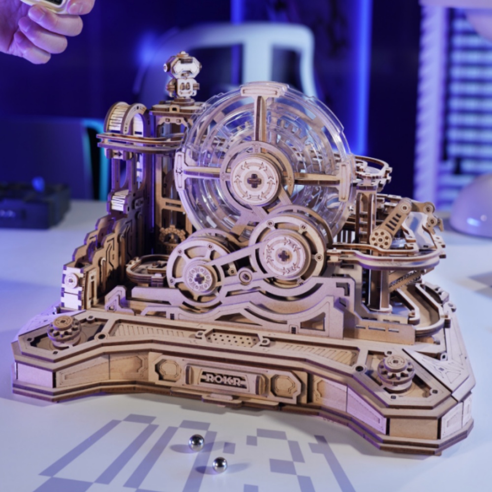 Robotime Rokr Pinball Model Ge - Desk Setup Gear recensie en prijs